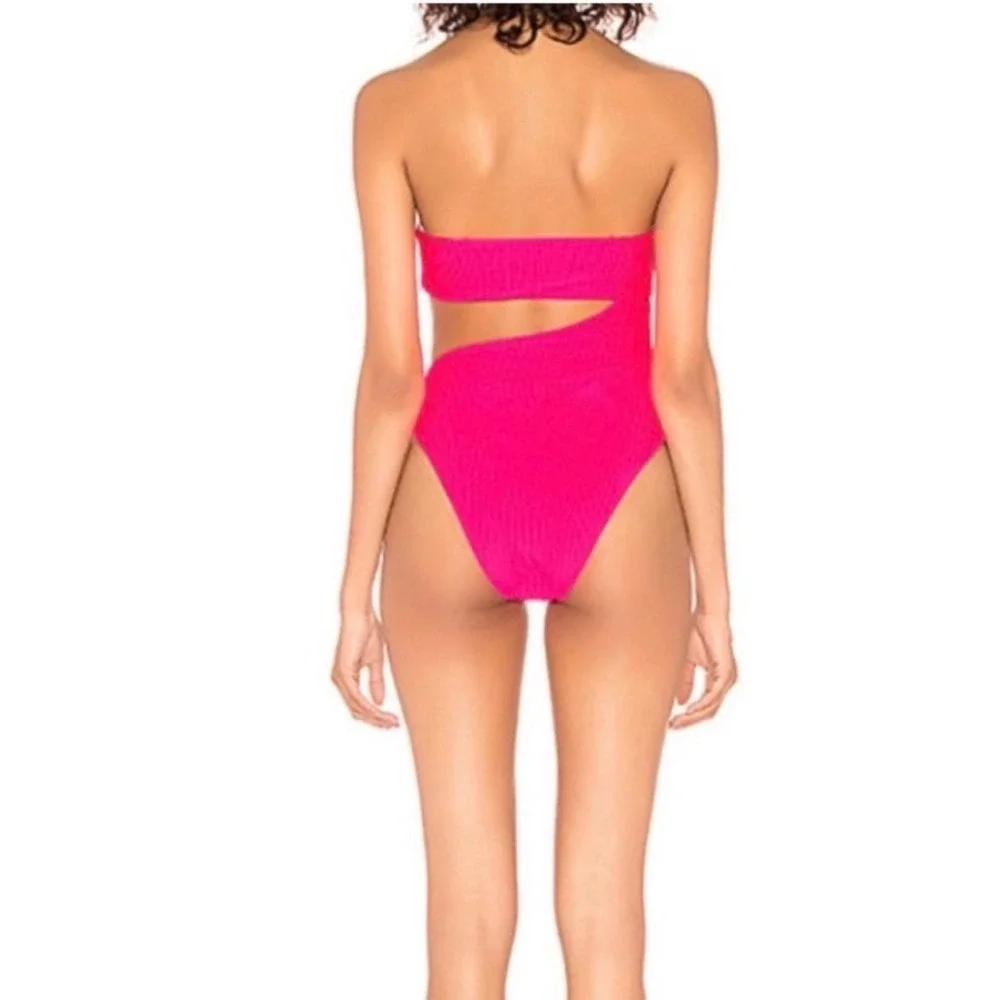 NEW Frankies Bikinis Carter Ribbed Cutout One Piece Swimsuit Pink Small